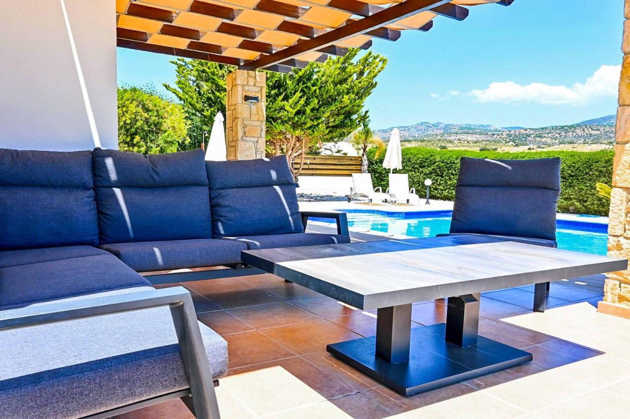 Villa Olivia Coral Peyia Extérieur photo