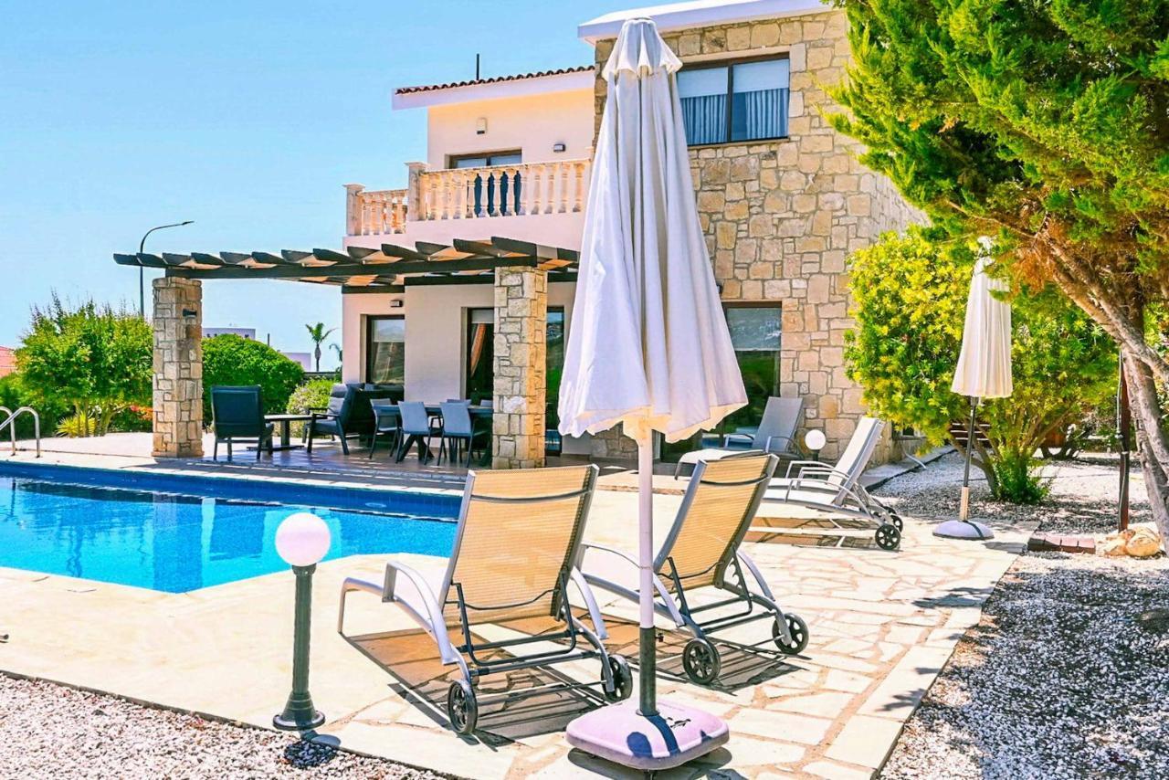 Villa Olivia Coral Peyia Extérieur photo