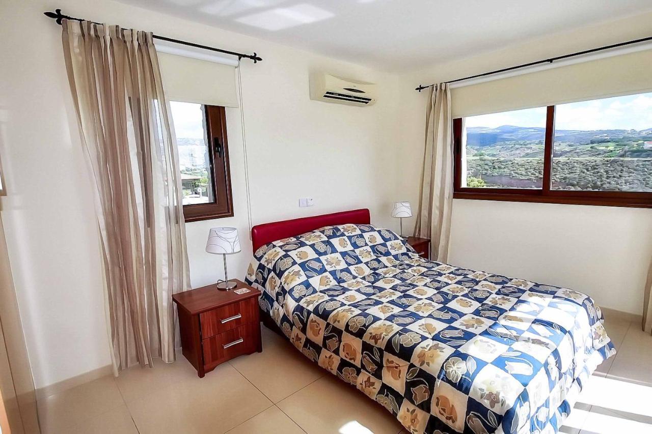 Villa Olivia Coral Peyia Extérieur photo