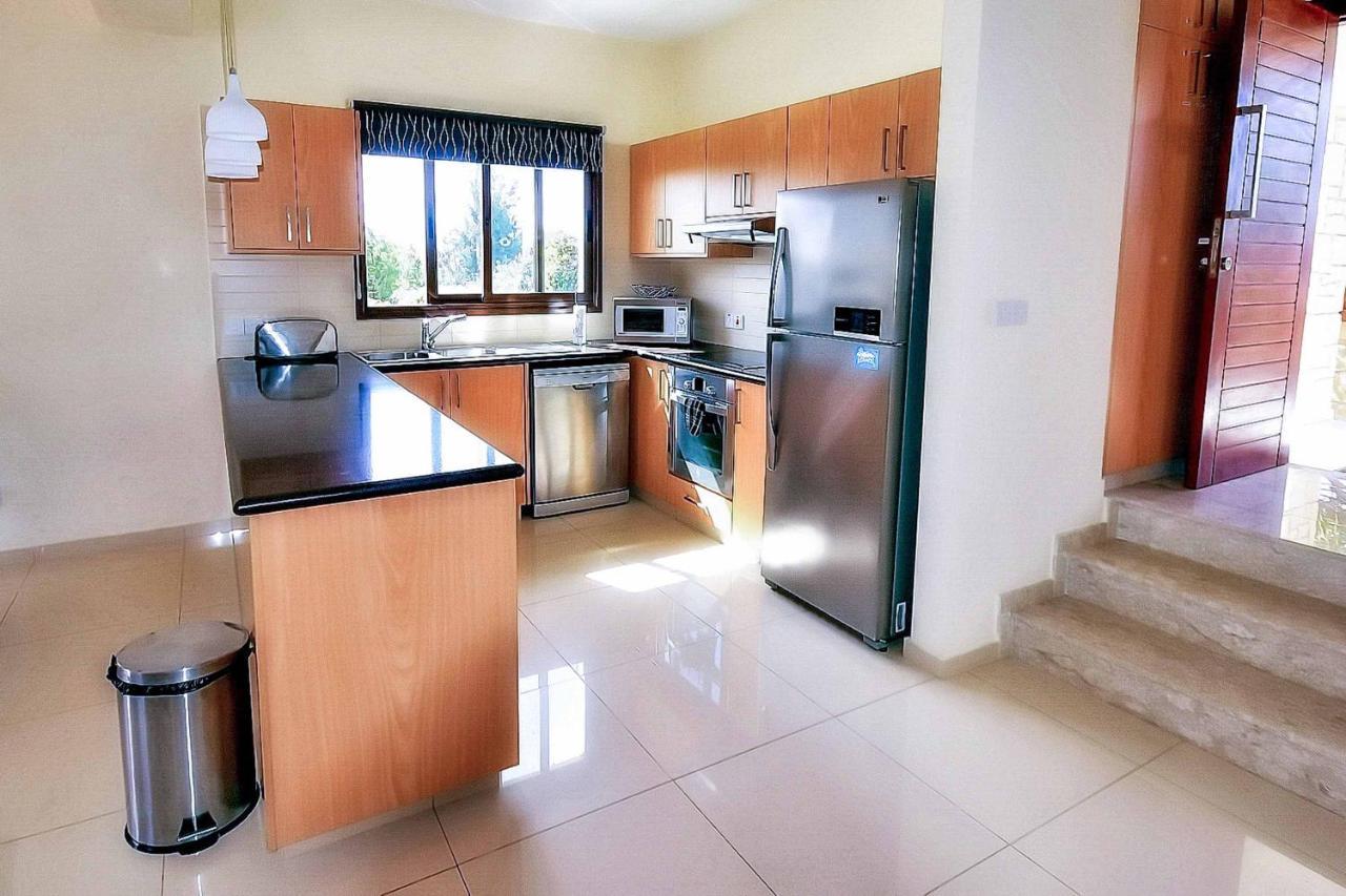 Villa Olivia Coral Peyia Extérieur photo
