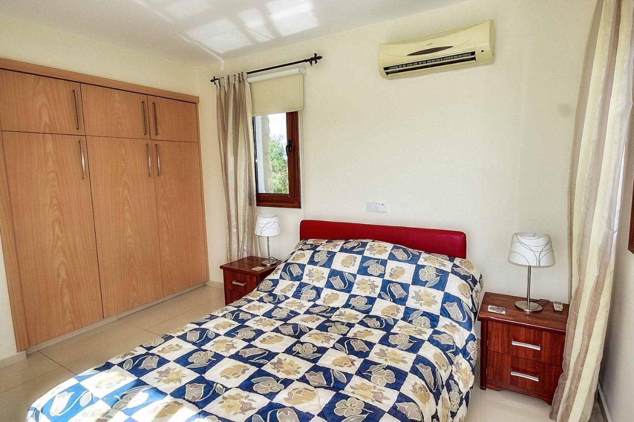 Villa Olivia Coral Peyia Extérieur photo